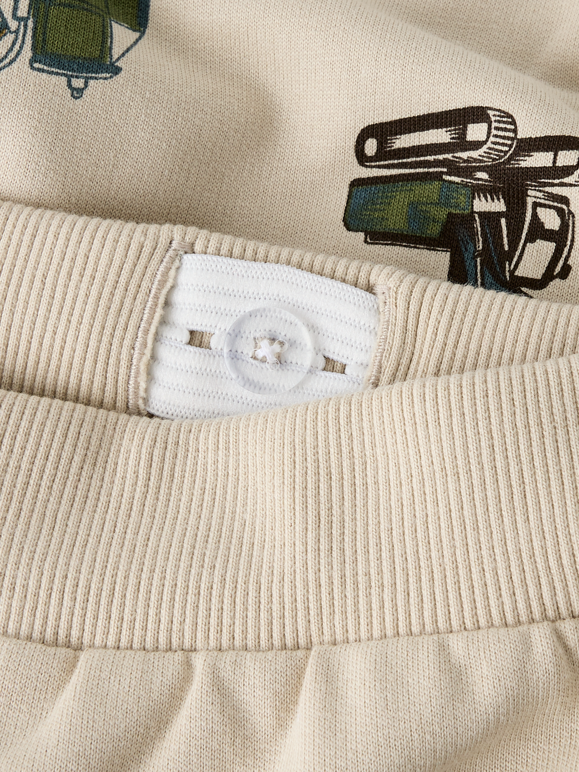 model_shot-front_full